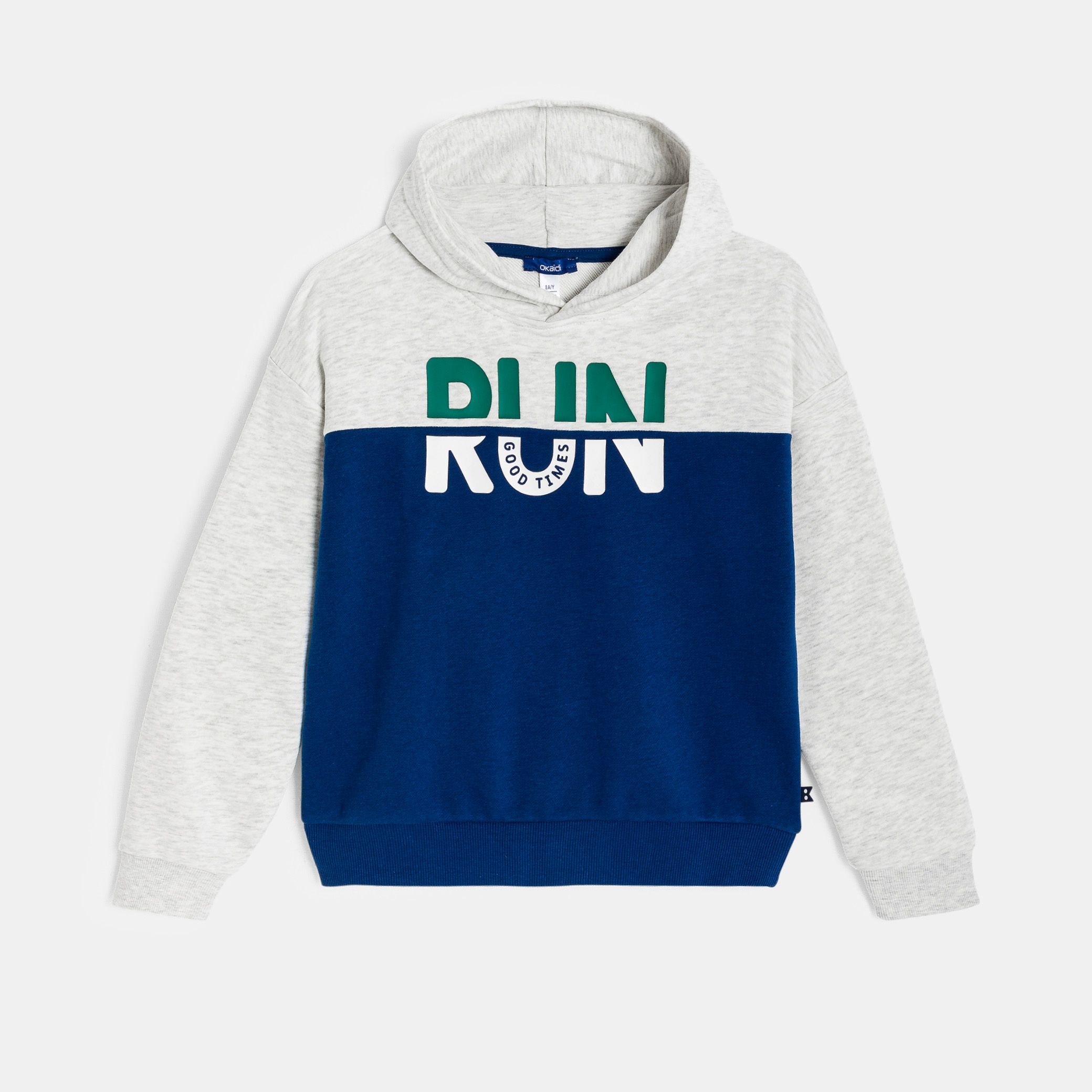Áo hoodie in họa tiết